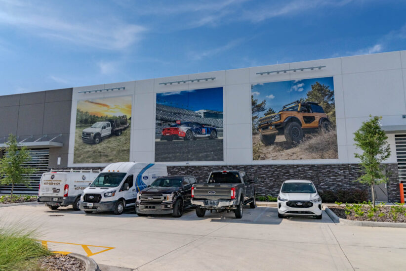Ford Mullinax Exterior Signage