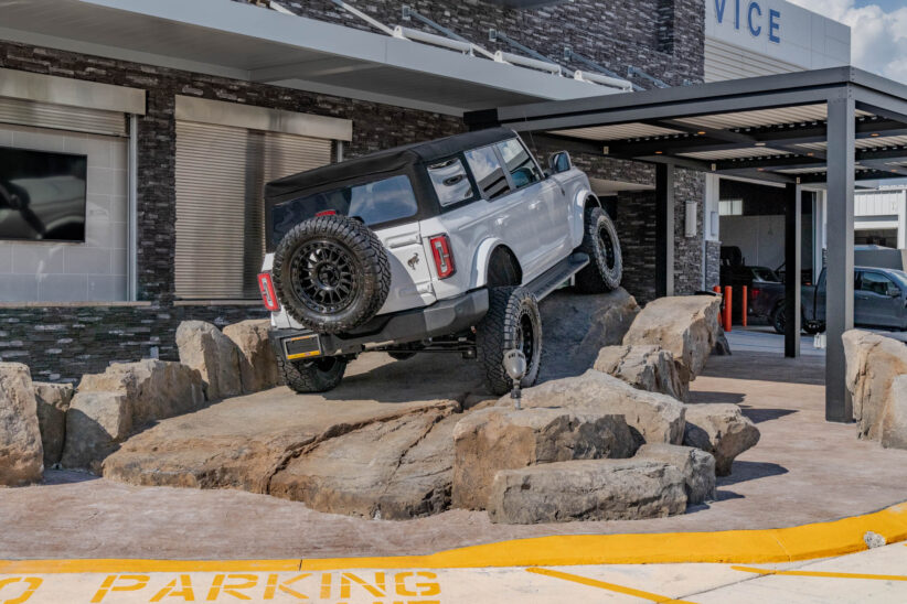 Ford Bronco Exterior Display Ramp