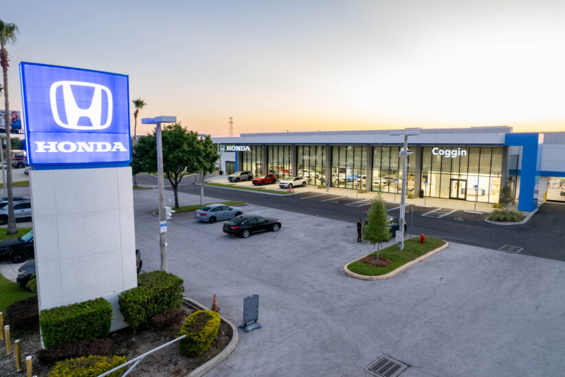 coggin honda dealership parking lot